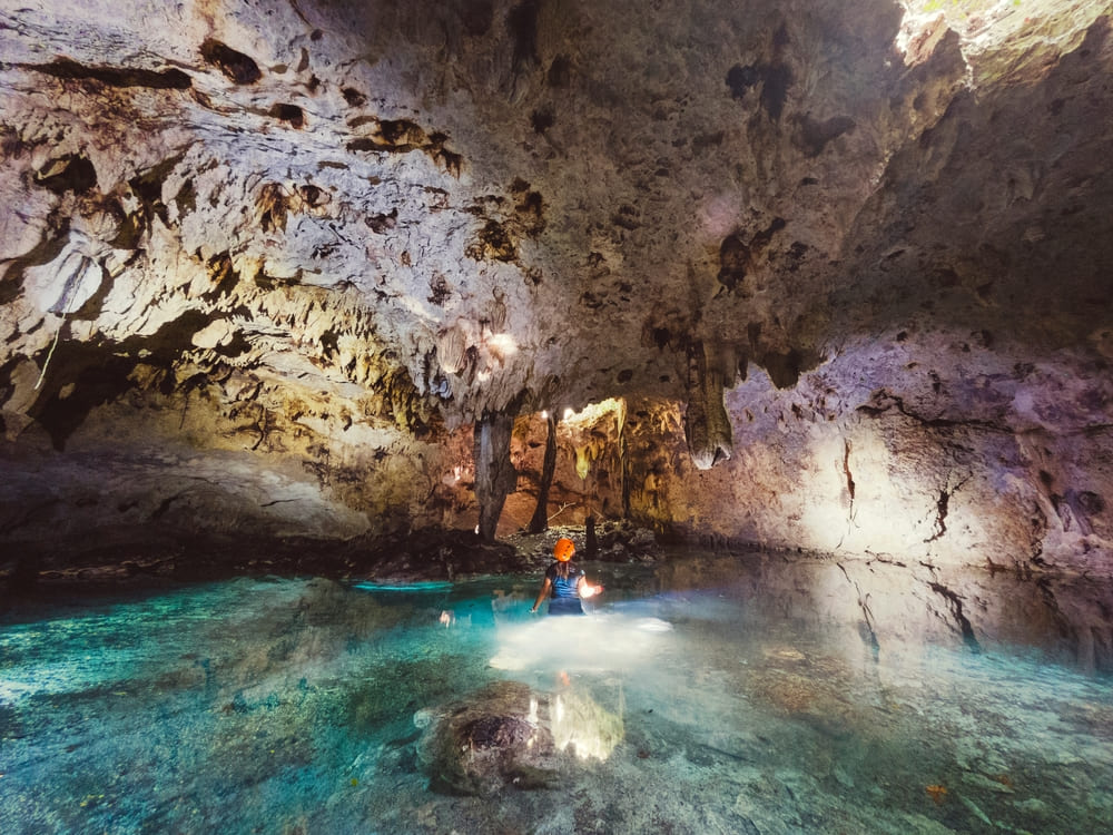 cenote-de-la-riviera-maya-2022-11-11-21-47-41-utc (1)